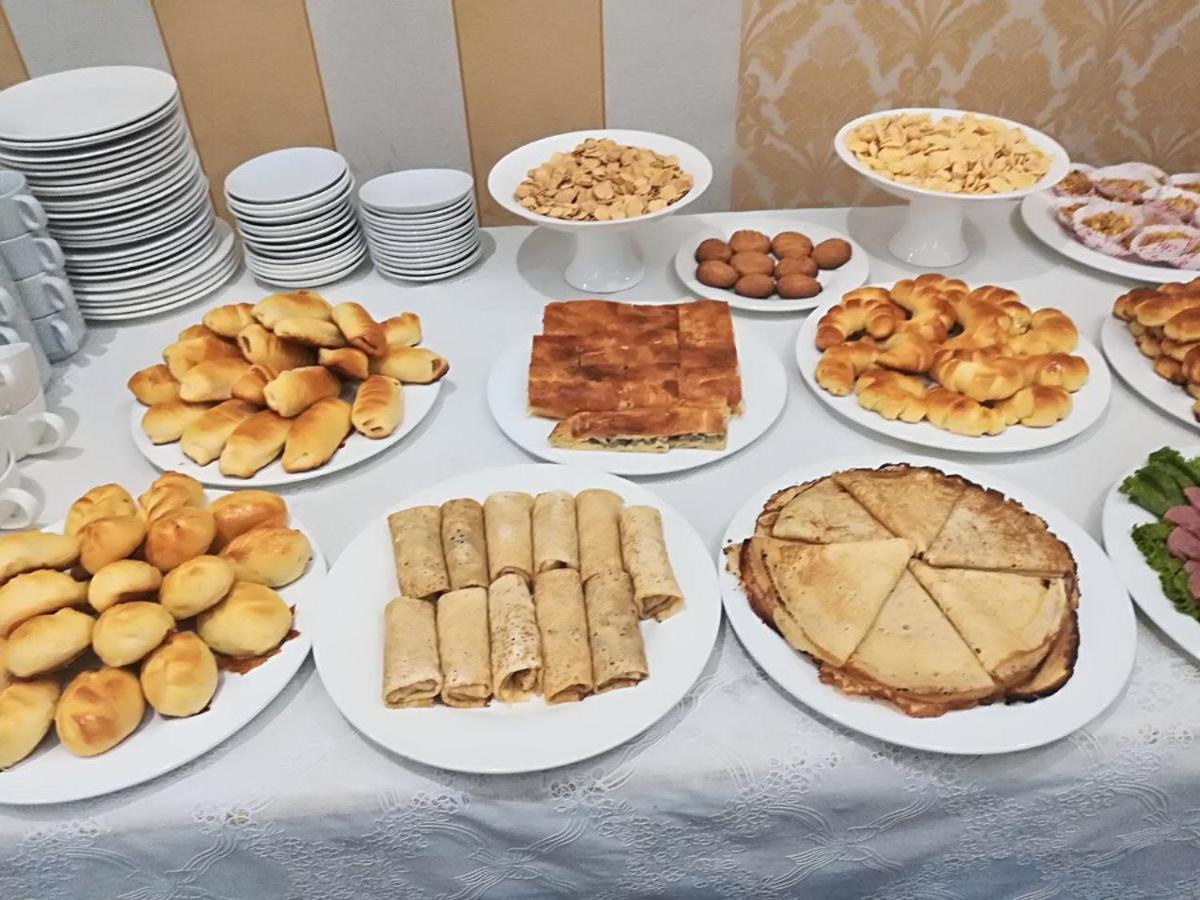 Renion Hotel Алма Ата Екстериор снимка