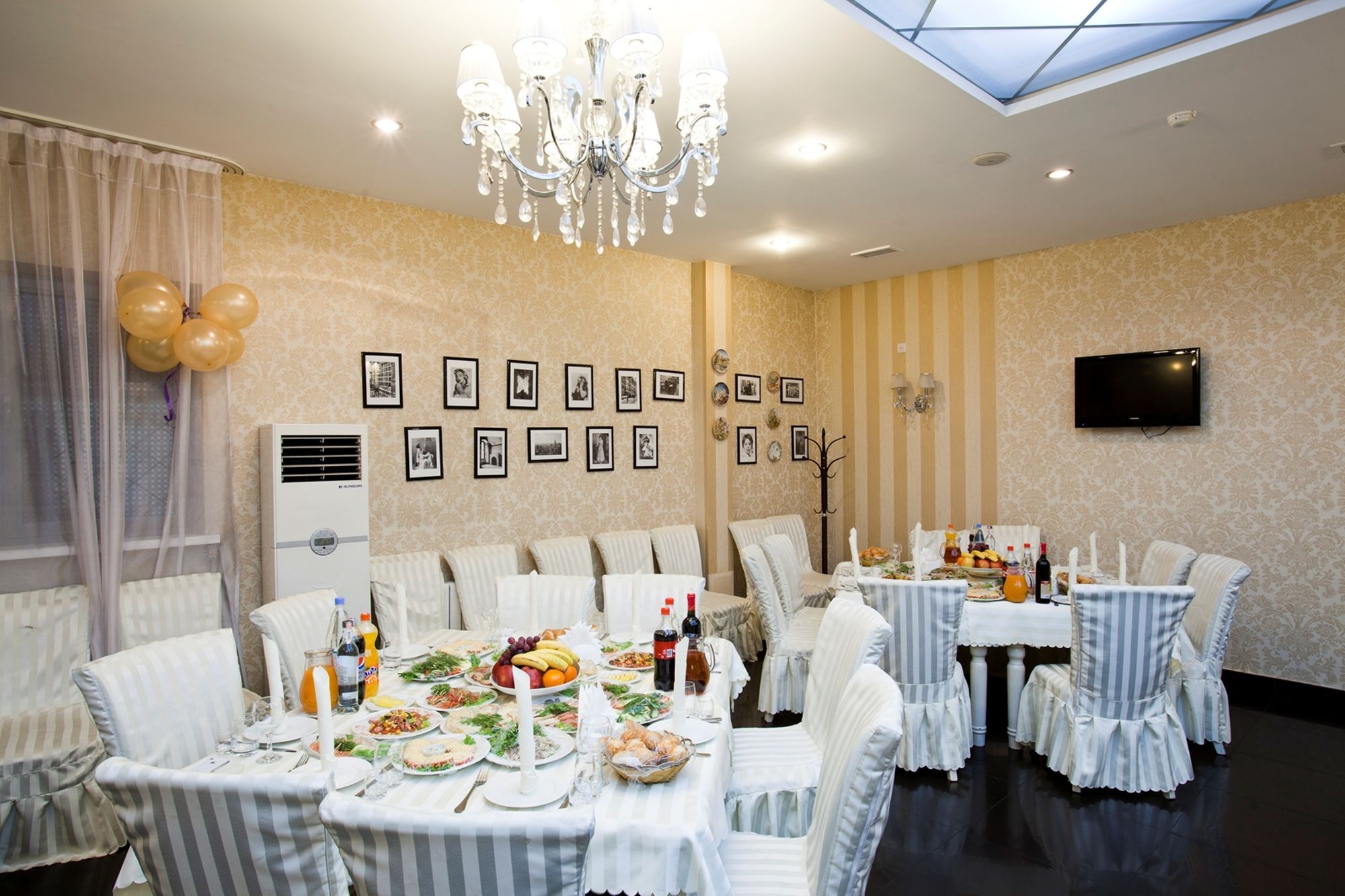 Renion Hotel Алма Ата Екстериор снимка
