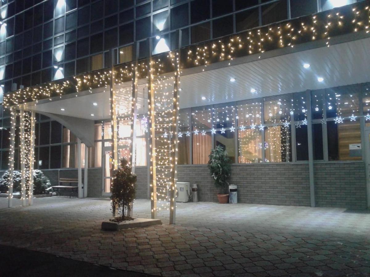 Renion Hotel Алма Ата Екстериор снимка